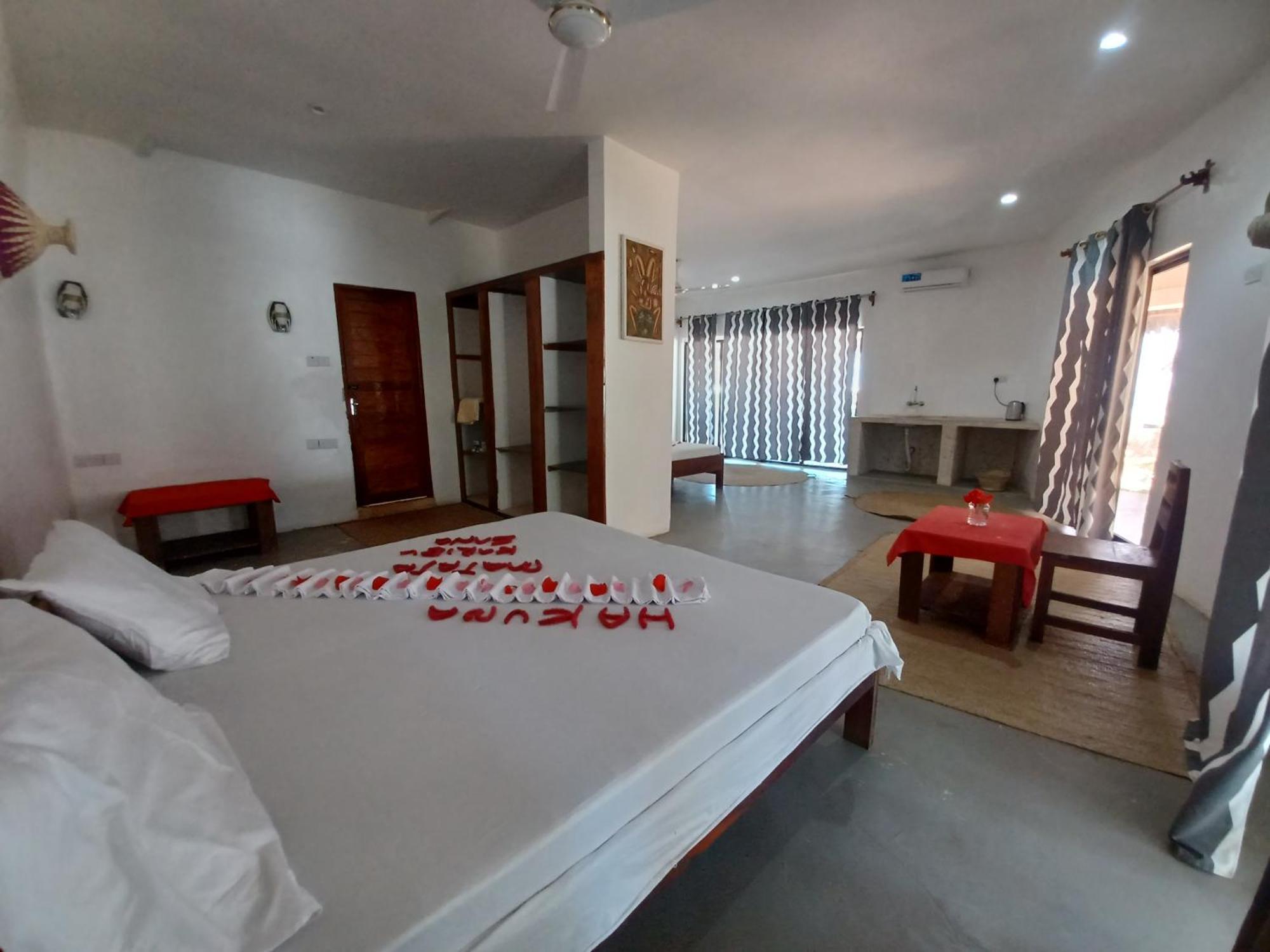 Hotel Maua Beach Kizimkazi Esterno foto